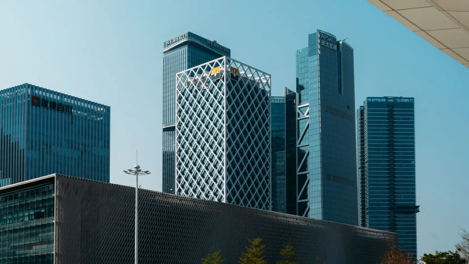 天津家居收纳新选择：瑞霖达置物架与浴室架材质与承重对比分析