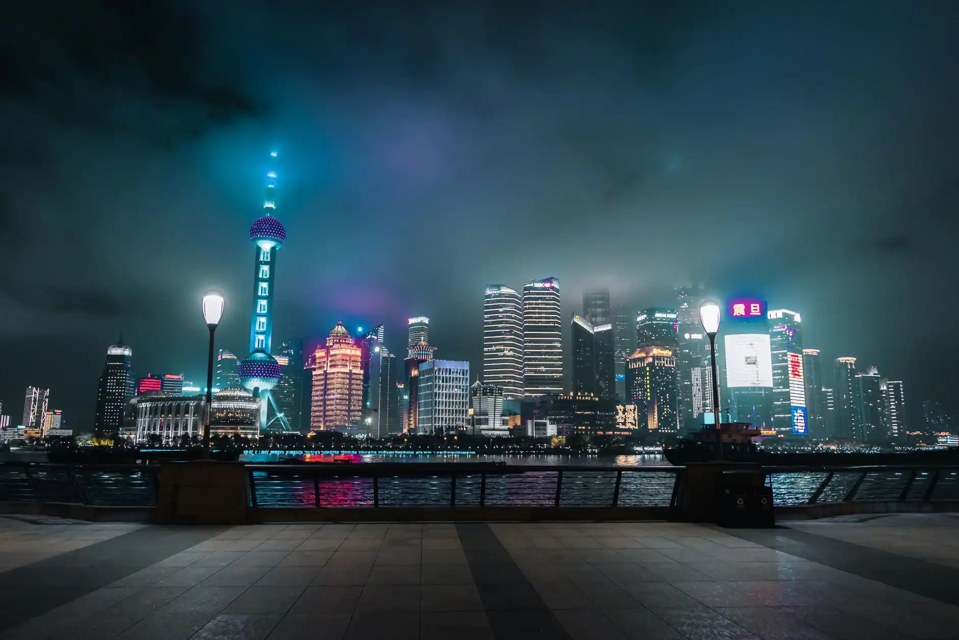 瑞霖达置物架与浴室架技术优势解析：承重性能与防潮设计