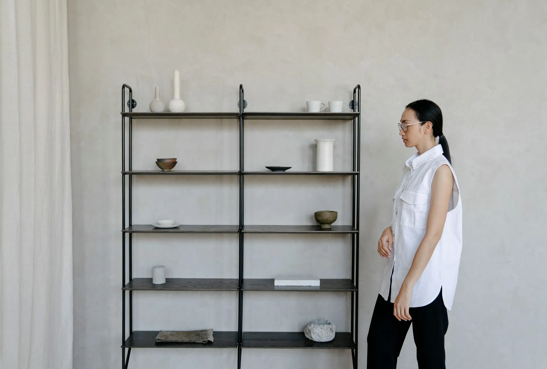 天津家居收纳空间优化：置物架与收纳箱组合应用指南正文配图 1