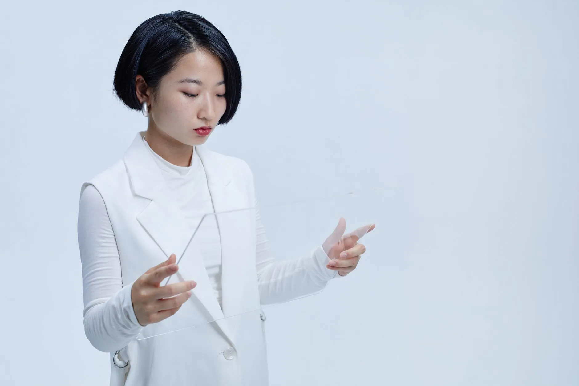 天津家居收纳新选择：瑞霖达置物架与浴室架材质与承重对比分析