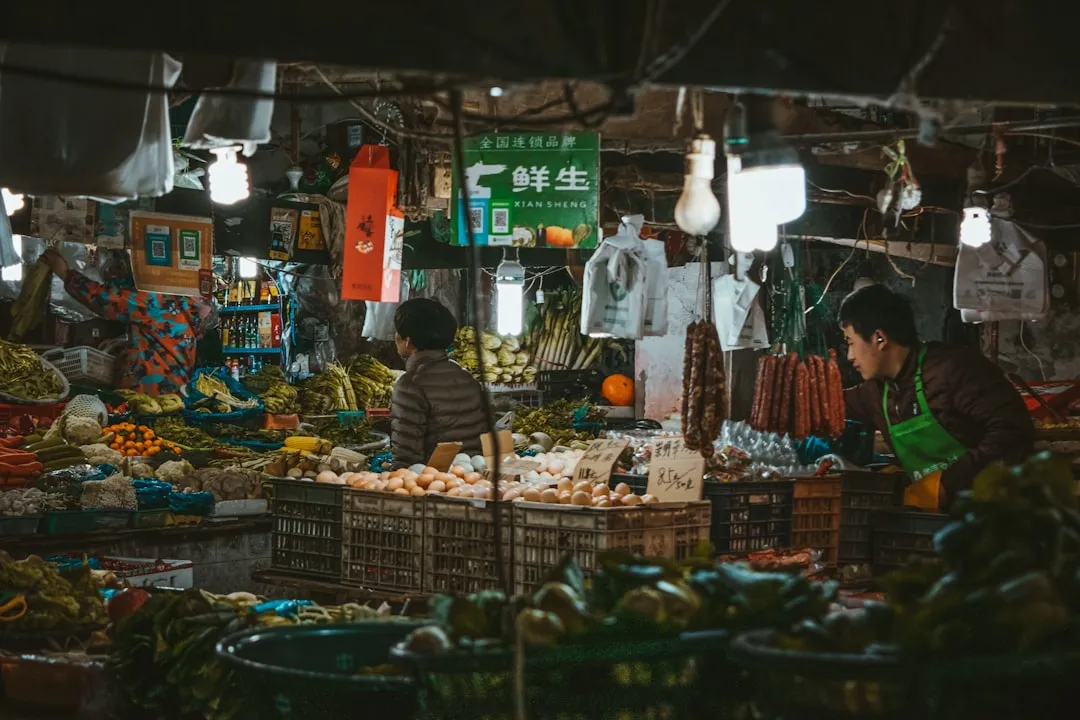 天津家居收纳新选择：瑞霖达置物架与浴室架功能对比分析